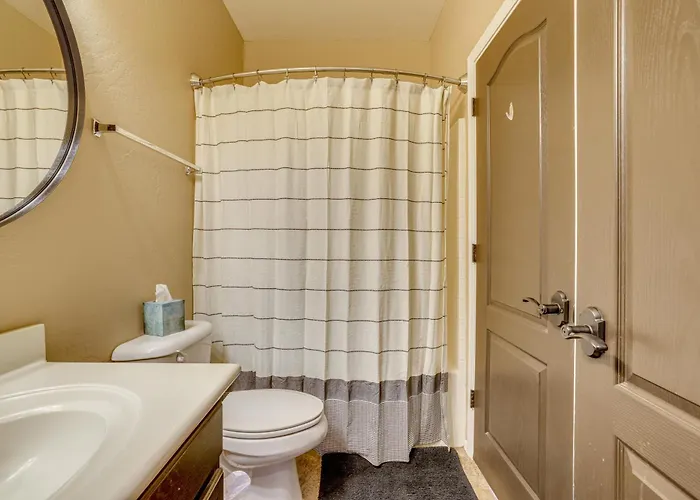 Holiday home 5 Mi To San Tan Mtn: San Tan Valley Group Getaway! Queen Creek