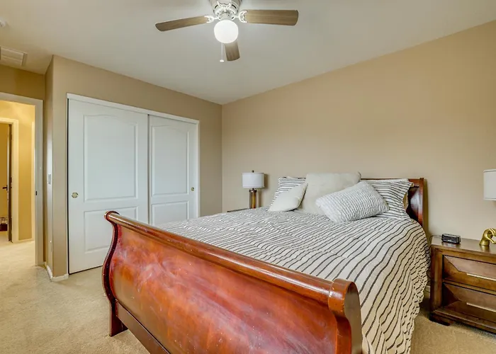5 Mi To San Tan Mtn: San Tan Valley Group Getaway! Holiday home Queen Creek