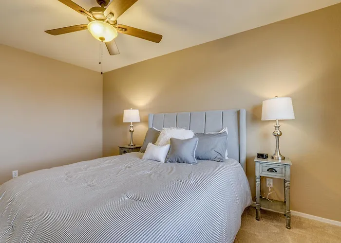 5 Mi To San Tan Mtn: San Tan Valley Group Getaway! Holiday home Queen Creek