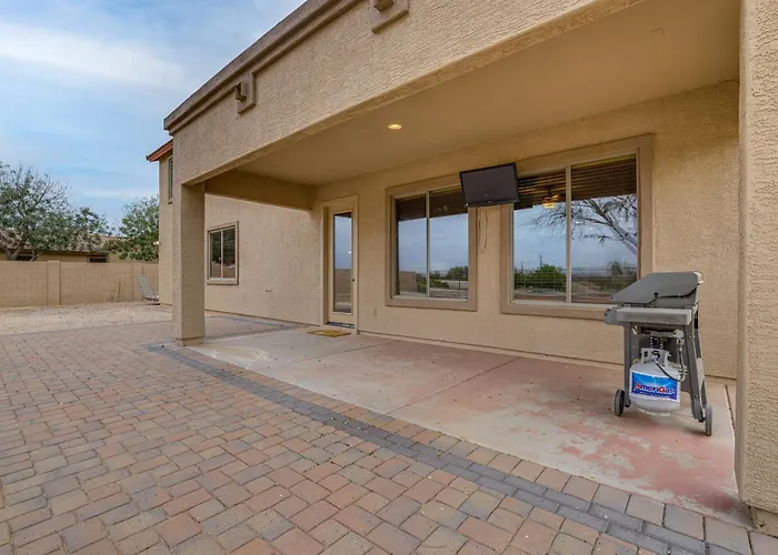 5 Mi To San Tan Mtn: San Tan Valley Group Getaway! *