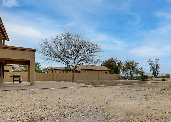 5 Mi To San Tan Mtn: San Tan Valley Group Getaway! Queen Creek