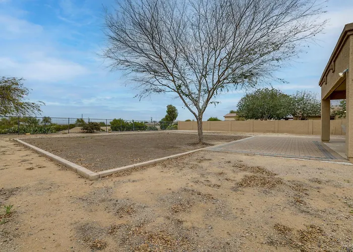 Holiday home 5 Mi To San Tan Mtn: San Tan Valley Group Getaway! *